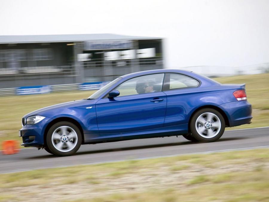 BMW 135i Coupe 2008 года  (ZA) (фото 3 из 4)